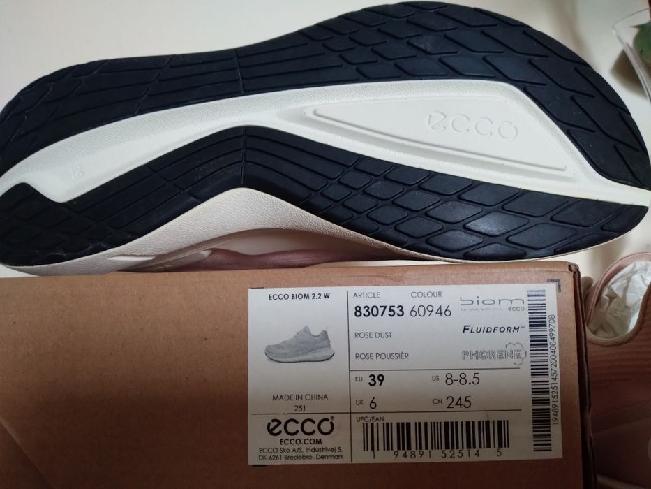 Ecco Biom 2.2  r.39 buty sportowe
