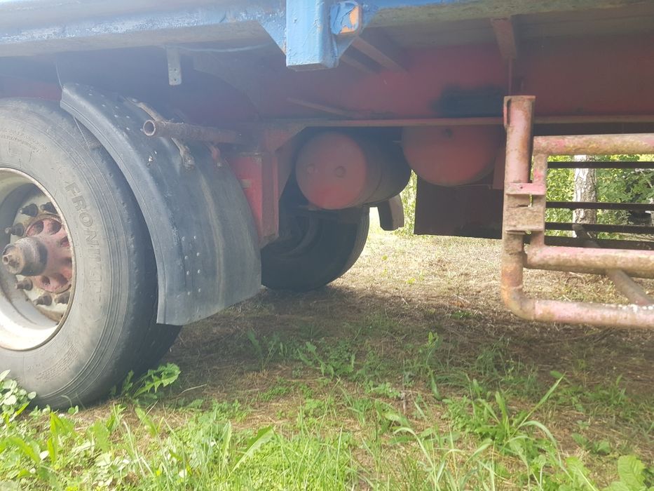 Продам бортовий причіп