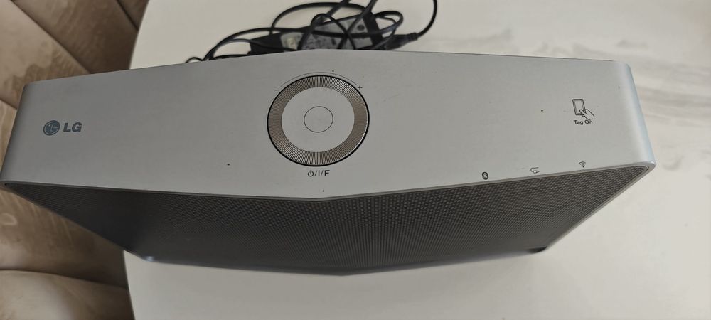 Coluna LG Music Flow H5 (NP8540) - Wi-Fi e Bluetooth Hi-Fi
