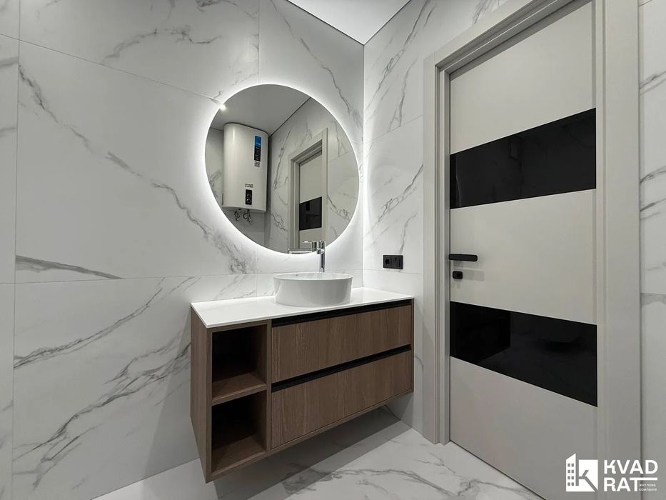 Квартира першої здачі в самрму центрі  1.5 кім