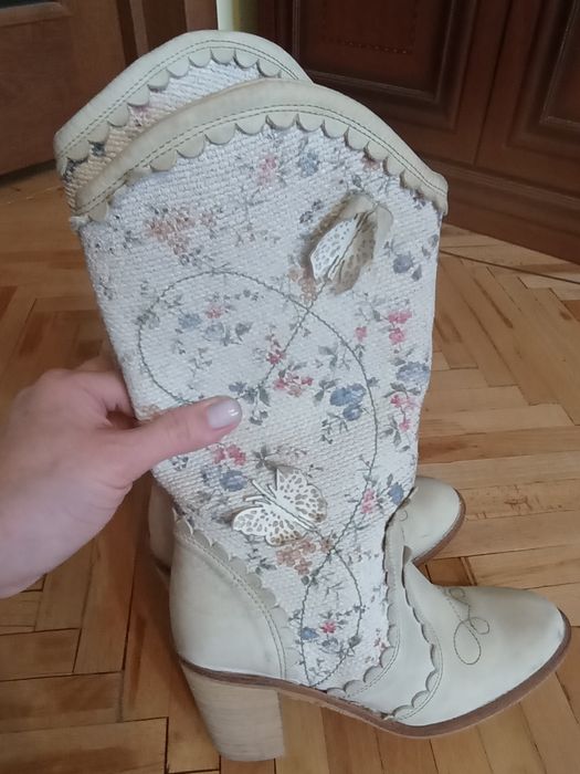 Ковбойки шкіряні, з метеликами