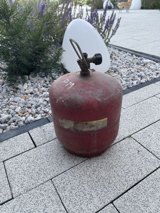 Butla gazowa dzien dobry mam do sprzedania cztery 3 kg butle gazowe
