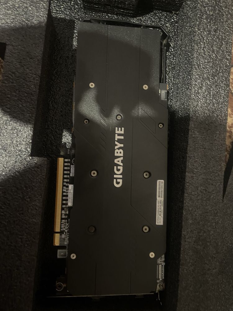 RX 5600XT Gigabyte: 4 000 грн. - Комплектующие и аксессуары Мукачево на Olx