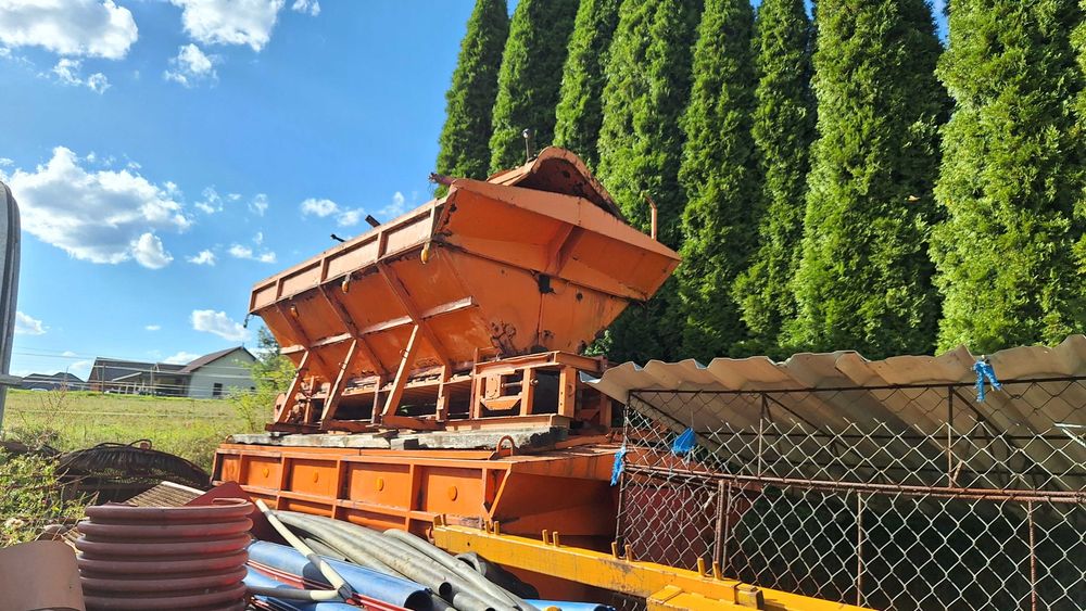 Piaskarka, posypywarka P1, P2