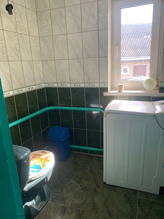 Терміново!продам будинок з ремонтом з виходом на воду