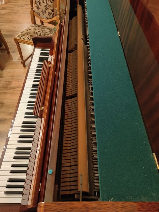 Pianino akustyczne Belarus