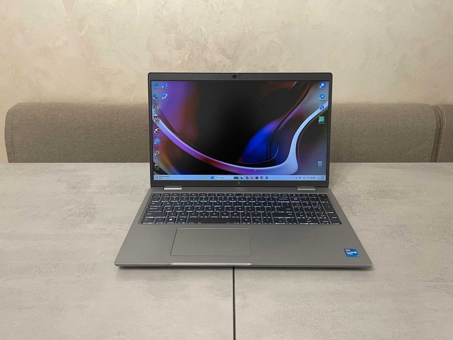 Ноутбук Dell Latitude 5520, 15.6" FHD IPS,  i5-1145G7, 16GB DDR4, 256GB NVMe SSD, Intel Iris Xe Graphics