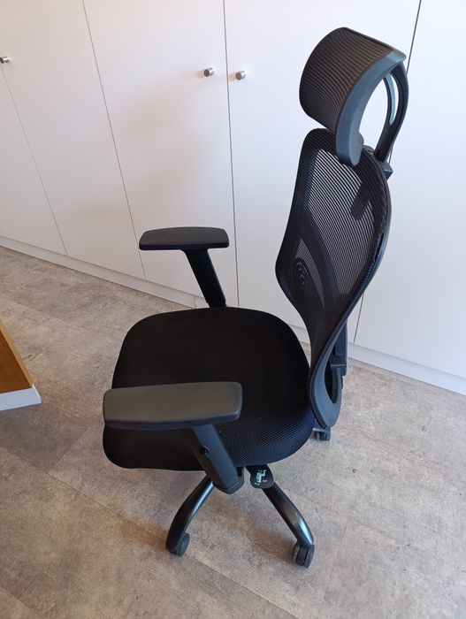 Cadeira escritório ergonomica Noble tecido transpirável