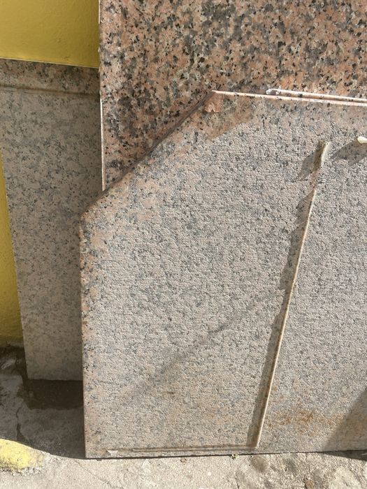 Granito rosa porrinho em tampos