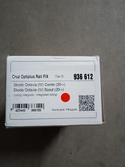 Suporte barras CRUZ Skoda Octavia novo