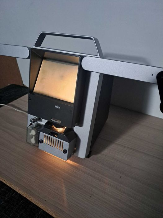 Przeglądarka do filmów Super8 BRAUN Sb1