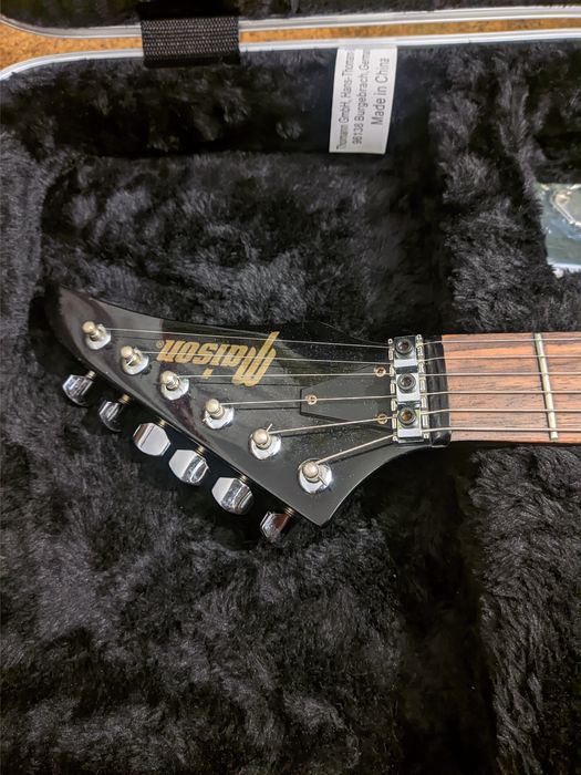 Guitarra eléctrica Maison HSS made in Korea