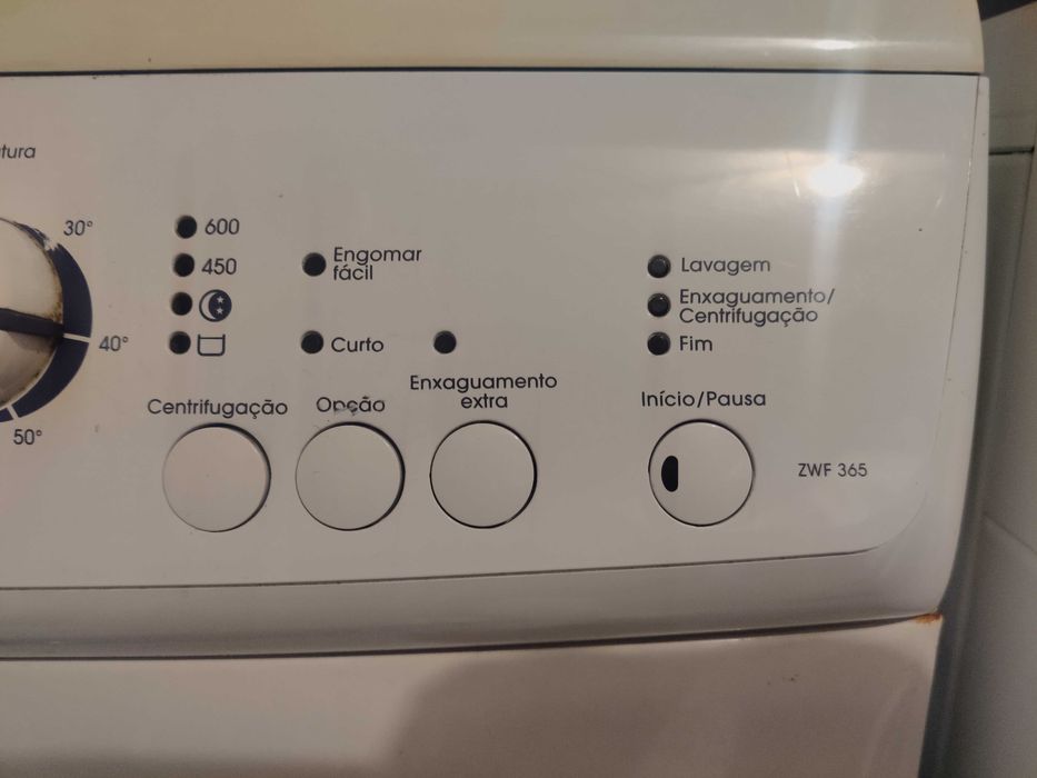 Máquina de lavar roupa Zanussi