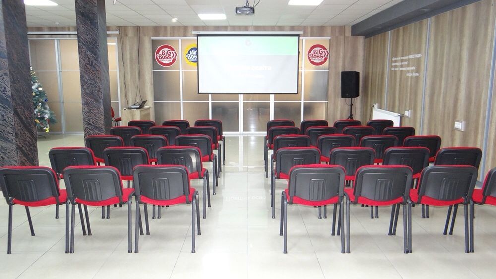 Коворкінг. Оренда конференц зал погодинно, помісячно! Центр, Чернівці