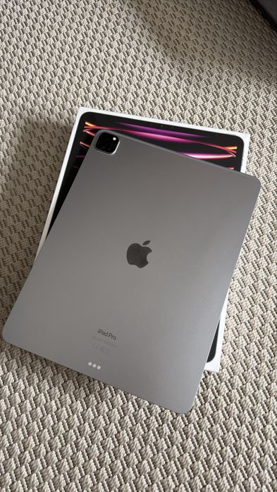 iPad Pro 12.9” M1