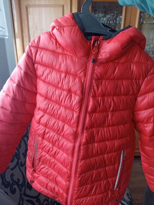 Продам курточку на хлочика