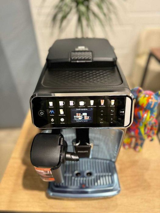 Кавомашина Philips Latte Go серії 5500