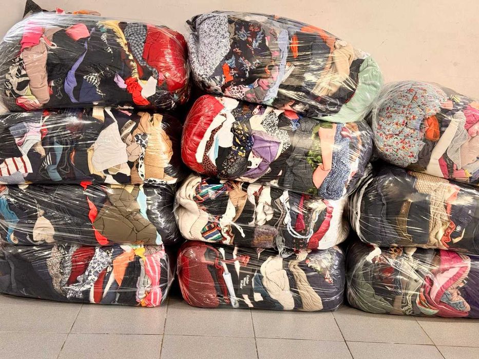 !!!wyprzedaż!!! odzież z Anglii/ tania odzież używana / Mix ubrań