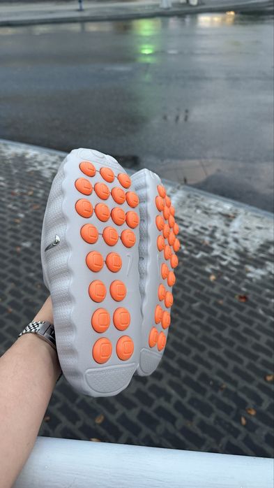 Стильні Nike Mind 001