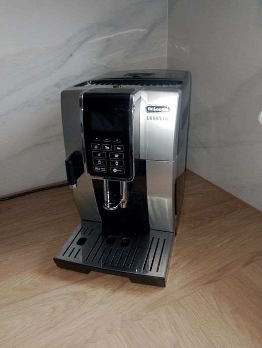 Ekspres do kawy DeLonghi dinamica