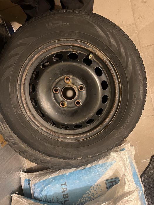 Продам зимнюю резину R15 miсhelin