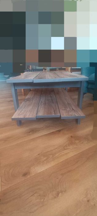 Stolik okolicznościowy