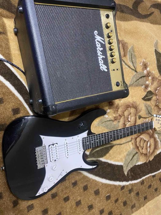 Электрогитара Комбо-усилитель провод джек-джек 10м