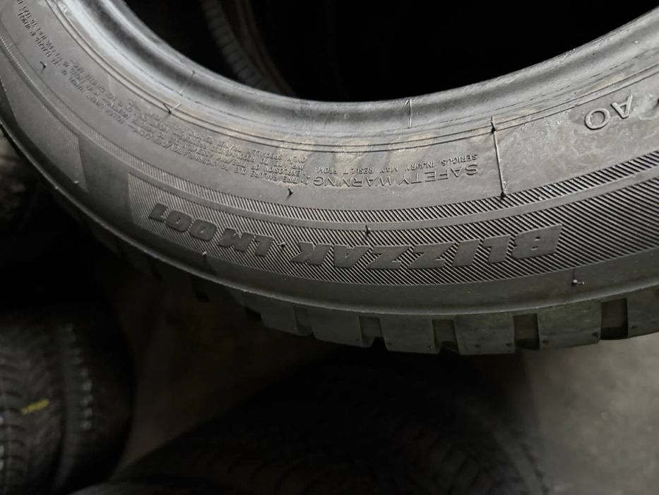 215/55R17 Bridgestone 2025p