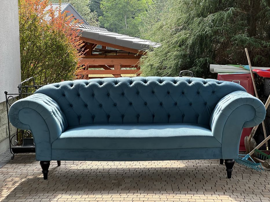 Kanapa Chesterfield - ciemny morski kolor