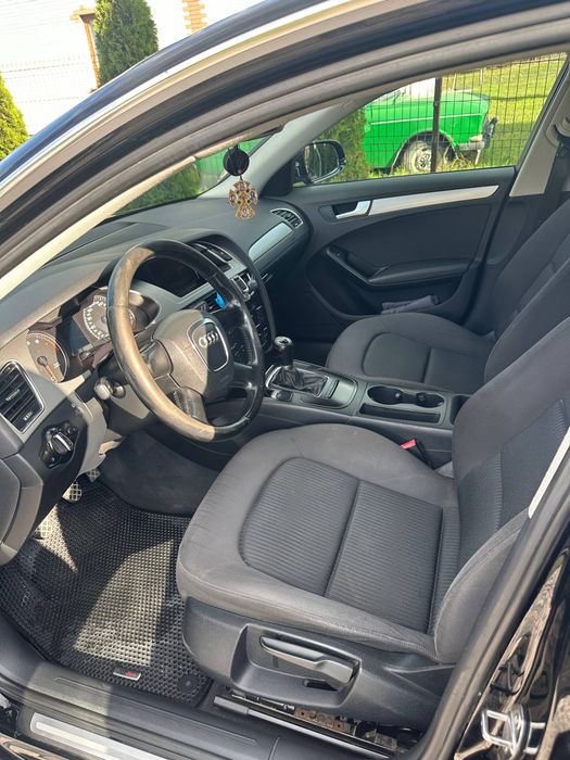Продам автомобіль Audi A4