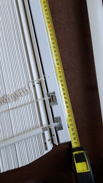 Żaluzje białe drewniane