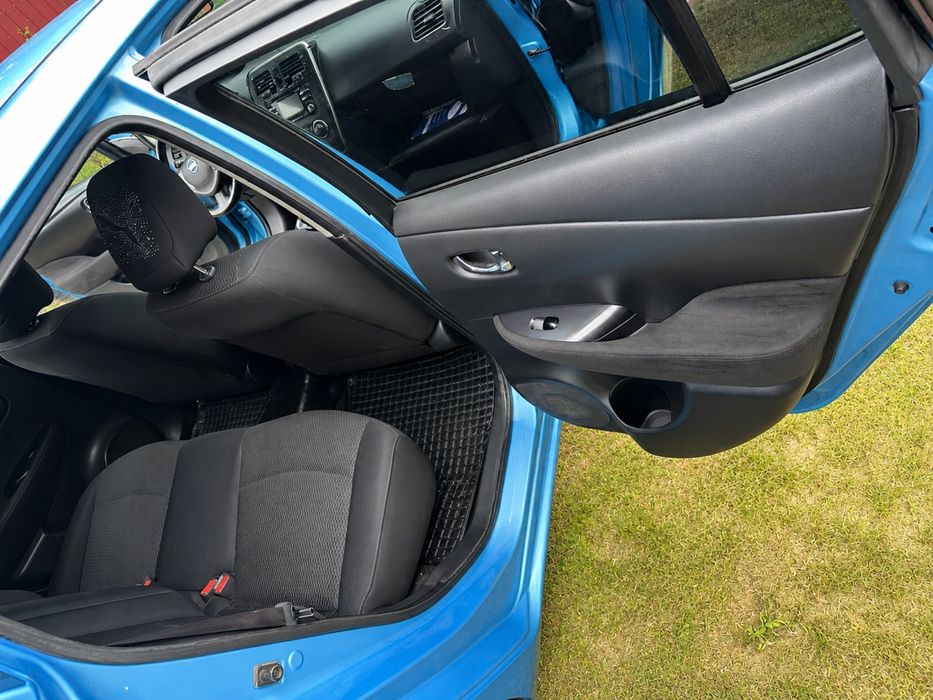 Продам власний Nissan Leaf