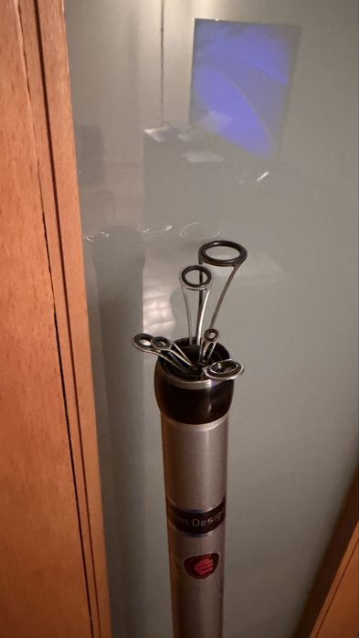 Vendo conjunto de pesca – Cana Milo 5 m + carreto Daiwa 2500
