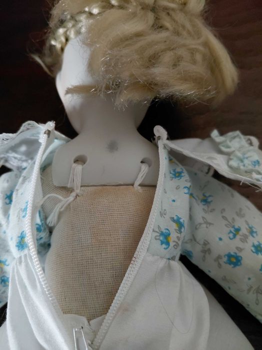 Boneca de porcelana64584497309569124