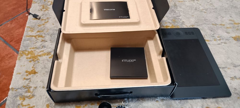 Mesa de desenho Wacom Intuos pro M