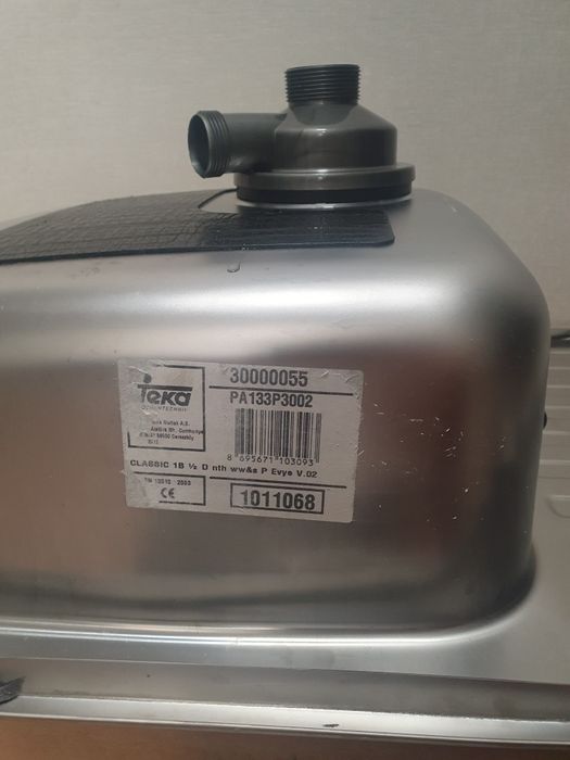 Продам накладну кухонну мийку Teka з нержавіючої сталі в чудовому стані