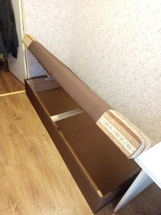 Sprzedam tapczan jednoosobowy