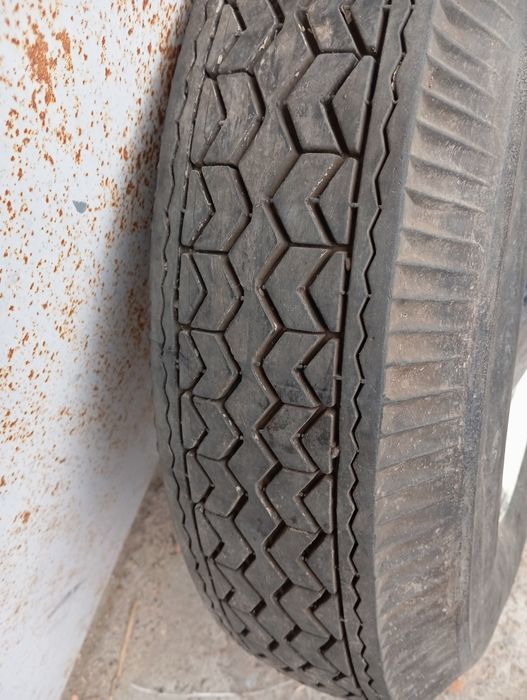 Колесо газ 21 оригінал