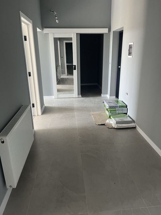 Продаж 2к квартири з ремонтом без мебелі ЖК Сенк є гардероб | Центр