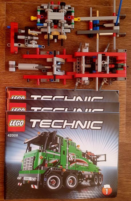Вантажівка техобслуговування LEGO Technic 42008 Service truck
