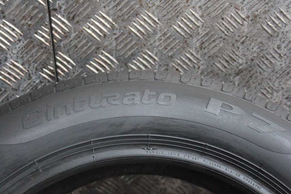 215/55/17 Pirelli Cinturato P7 25/55 R17 SealInside