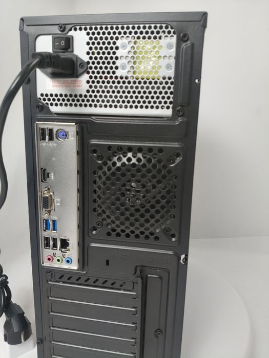 Ryzen,Komputer do biura/gier,Radeon™ Vega 3, 16 GB,SSD,Win 11 Pro