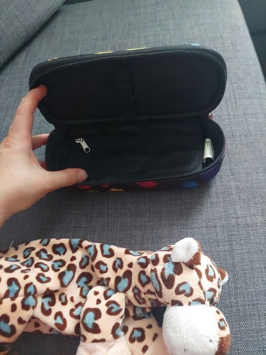 3 piórniki - 2 nowe+ nici piórnik