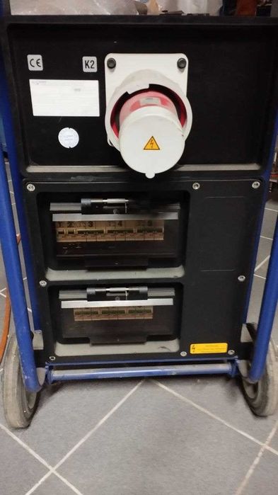 Quadro de distribuição elétrica e de ar comprimido portátil