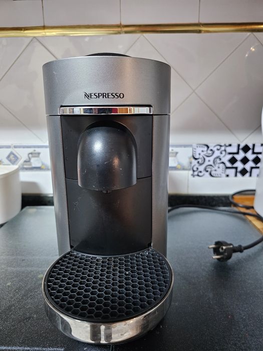 Nespresso Vertuo automatica (como nova)