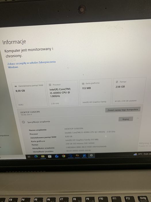 Laptop Toshiba wraz z torbą