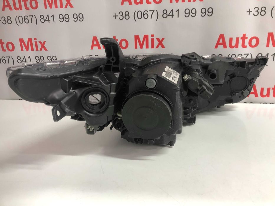 Фара Toyota auris 2 Led 90070908