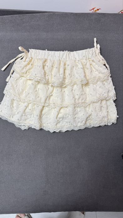 Юбка белая в стиле лолита с шортами