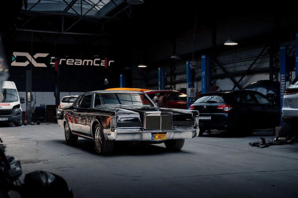 Lincoln Continental