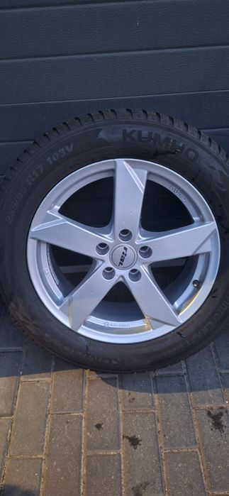 Zimowe koła VW Tiguan 235x55x17